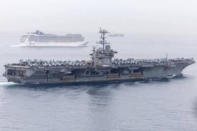 美萬噸航艦「杜魯門號」於埃及與商船相撞...疑深夜視線不佳惹禍