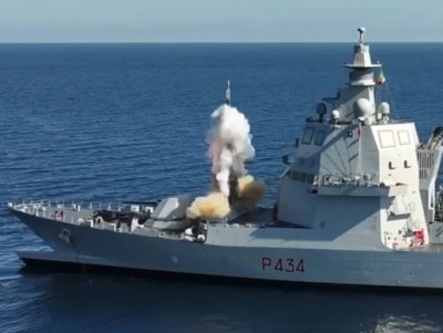 義海軍「全配型」多用途巡防艦  完成 Aster 30 飛彈整合測試