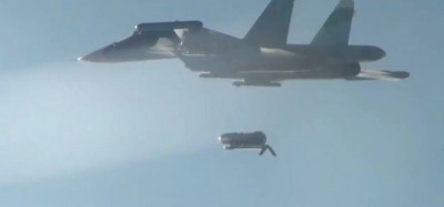 影片曝光 俄軍「神準」滑翔炸彈失靈 烏克蘭干擾奏效