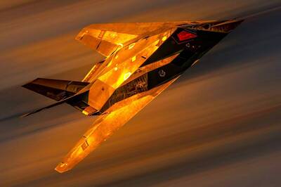 神秘F-117攻擊機降臨「51區」 睽違逾45年重返傳奇起點