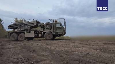 俄「殺人利器」剛上場就變廢鐵！烏無人機獵殺「颶風-1M」畫面曝光