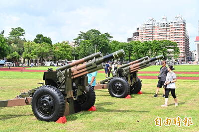 國軍要逐步汰除老舊火砲 更具效益的自走式火砲可望遍及常、後備