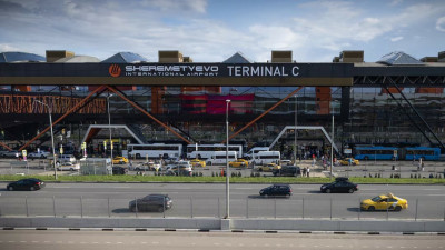 俄國稱一夜擊落296架烏克蘭無人機 首都莫斯科空運大亂