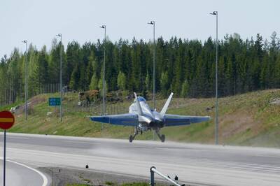芬蘭戰備道「大又美」荷 F-35首度起降演練空軍戰力保存