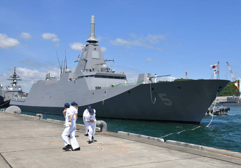 積極爭取澳洲訂單 日本最新型護衛艦停泊達爾文港