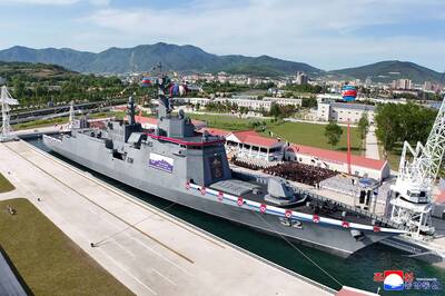 修這麼快？ 北韓受損的崔賢級「姜健號」驅逐艦「二度下水」