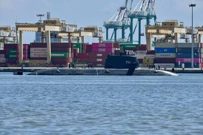 【影】潛艦海鯤號啟動海測？高雄港區內自主動力航行畫面曝光