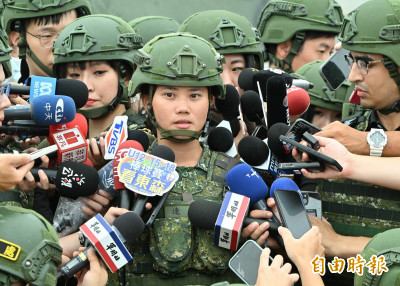 總統面前駕駛「地表最強」戰車 女連長鄭宇君：一車一命、一車一心
