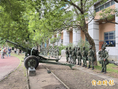 漢光41》206旅「快狠準」操作榴砲 武器射擊+戰傷救護練基本功