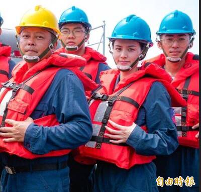 500噸獵雷艦藏濃眉大眼美女   蔡靜薇擁專業技能丶元氣飽滿