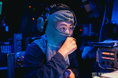 「海強操演」官兵戴上頭套面罩丶穿連身工作服  原來有這個考量