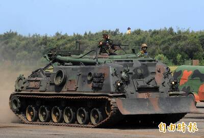 50噸戰車「刁車」免驚！ M88A1救濟車拖吊有A字架神器