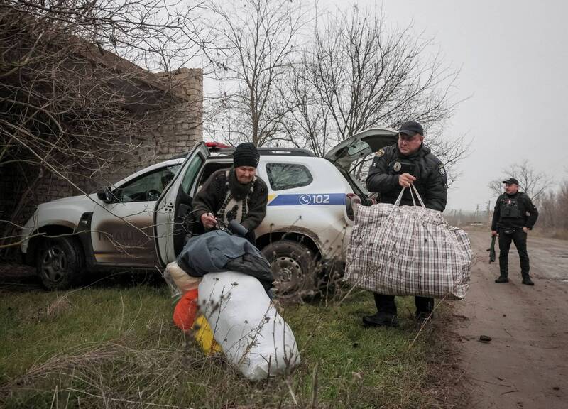 俄軍擴大前線攻勢 占領烏克蘭南部札波羅熱3聚落