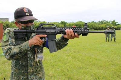 國軍戰演訓非要真槍配空包彈？ 賴達文：空氣軟槍可練CQB、室內戰