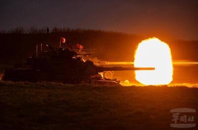 （圖多）兩岸兵家必爭之地  澎防部「鎮疆操演」戰車丶火砲連連砲轟