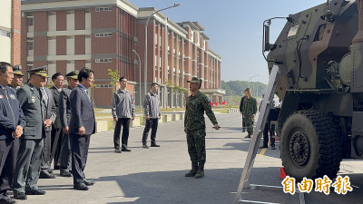 陸軍砲訓部關廟湯山營區啟用  賴清德：創造4贏