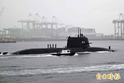 美潛艦魚雷轟沉伊朗軍艦秀伏擊威力！我國海鯤號深水潛航測試在即
