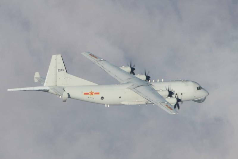 獨家》台美中海空大亂鬥！我軍及共軍頻繁互驅離 美機捍衛航行權