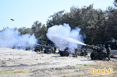 台南海岸連續兩天重砲射擊  國軍反登陸盼成常態操練點