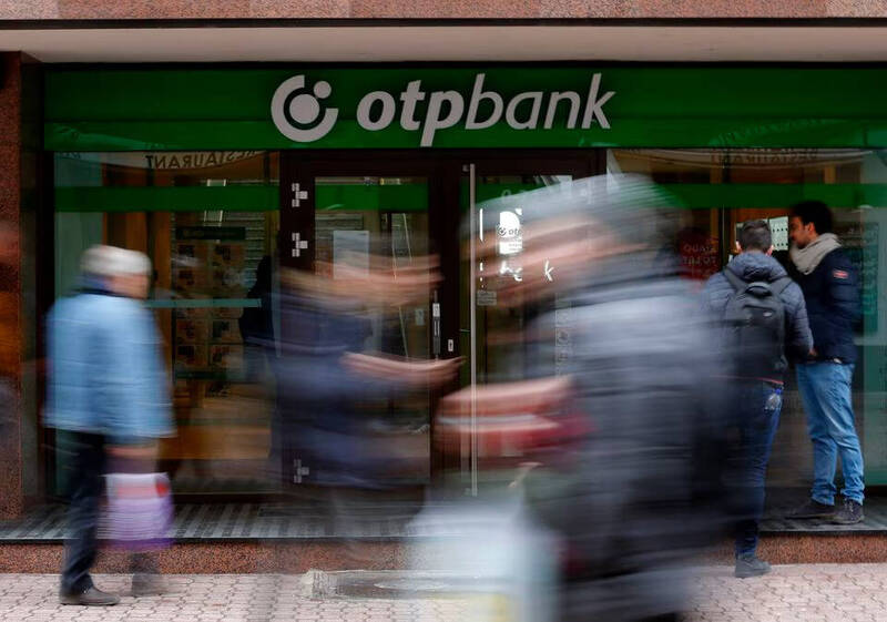 匈牙利國內最大商業銀行 OTP，是烏克蘭所明列的「戰爭贊助商」名單之一。（路透社）