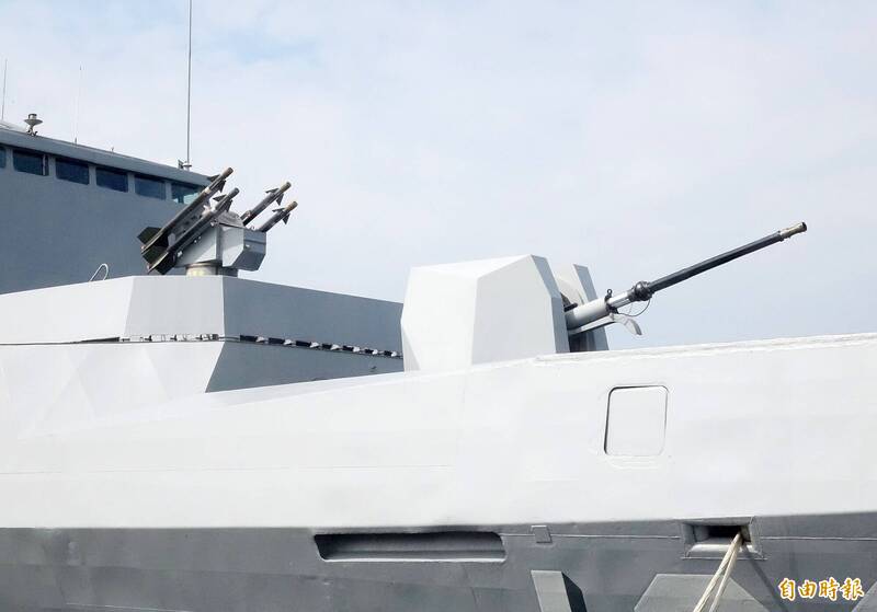 康定級艦B砲位的「海欉樹」防空飛彈射程短且性能漸不敷現代作戰使用，成為該級艦性能提升的汰換重點。（資料照）