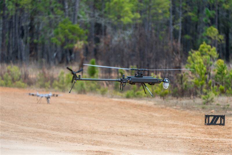 摩爾堡實驗連測試了12款小型無人機，利用無人機直接觀察與指揮擊殺鏈的操作。（圖片擷取自摩爾堡基地）