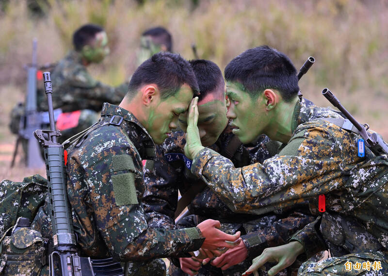 國軍今年恢復徵集一年期義務役男，且首梯655名役男之中，有117人轉服志願役士兵。（資料照）