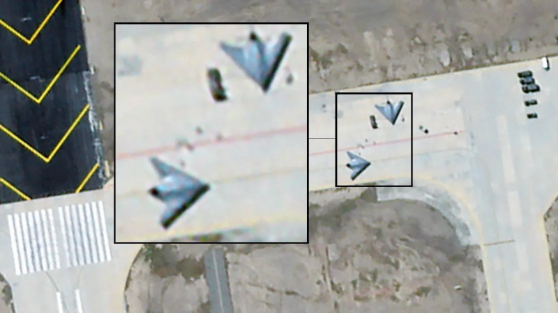 「攻擊-11」無人機亮相新疆基地。（取自Planet Labs專頁）