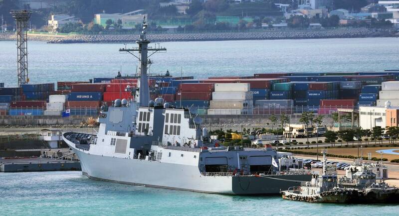 南韓海軍2日宣布新艦隊司令部成立，該司令部將指揮多艘驅逐艦應對北韓威脅。圖為驅逐艦「正祖大王號」。（歐新社）