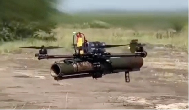 烏克蘭測試一款搭載RPG-18榴彈發射器的FPV無人機。（圖取自Telegram）