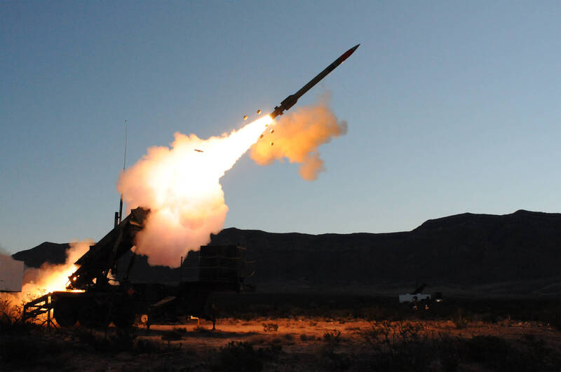 圖為美軍的愛國者三型增程型飛彈（PAC-3 MSE）發射瞬間。（美軍DVIDS網站）