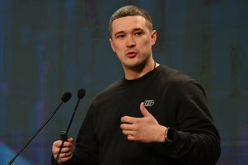 烏克蘭副總理兼數位轉型部長費多羅夫說明，新的「Brave 1 市場」將如同軍用版亞馬遜，讓前線部隊直接採購所需技術。（法新社資料照）
