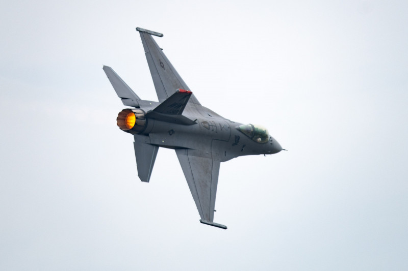 美國太平洋空軍F-16「毒蛇」表演隊在5月30日時，由指揮官兼飛行員史密斯上尉在日本三澤基地，完成了表演隊最後一次的公開飛行活動。表示該隊正式走入歷史。（圖片擷取自美軍三澤基地網站）
