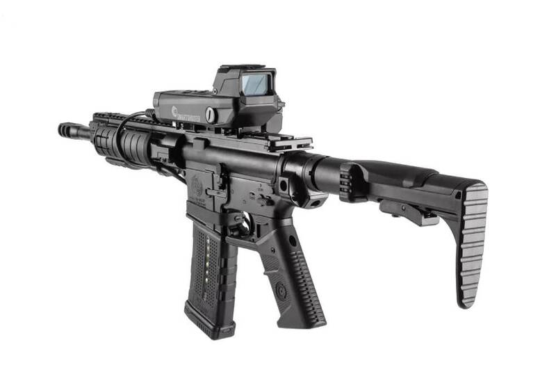 SMASH 2000L為該光學瞄準系統的最新衍生型，除可相容既有的M4、AR15、SR25步槍外，英國陸軍前年也有採購同型裝備，搭載於旗下的SA80突擊步槍上。（Smart Shooter官網）