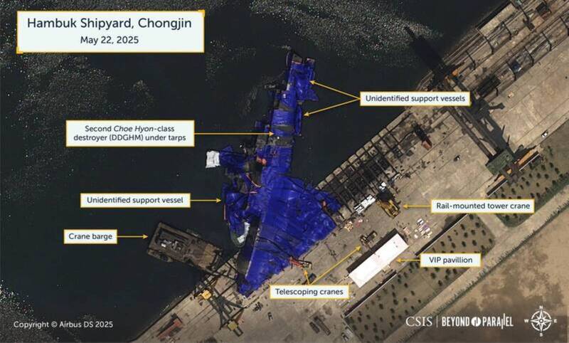 北韓官媒《朝中社》揭露崔賢級驅逐艦二號艦的受損報告，落水的驅逐艦艦底部並未出現破洞，但些微進水，艦體右舷帶有划痕，相關懲處將於6月的黨高層會議上討論。（圖片擷取自@Schizointel的X帳號）