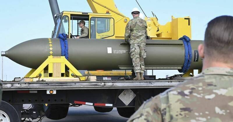 美國空軍的GBU-57巨型鑽地彈，被外界視為可摧毀伊朗地下核設施的關鍵。（美聯社）
