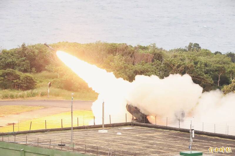 [討論] 演訓官方直播（M1A2T實彈射擊）