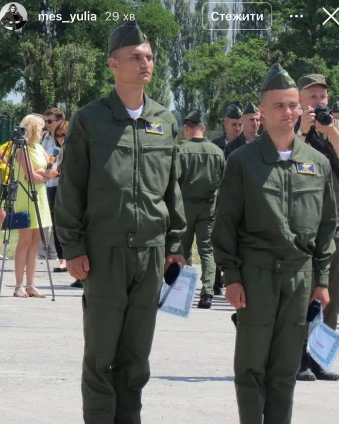 圖為殉職的烏克蘭F-16王牌飛行員烏斯蒂緬科中校（左）。他28日在空戰中擊落七個空中目標後，為保護平民而壯烈犧牲。（圖取自Telegram）