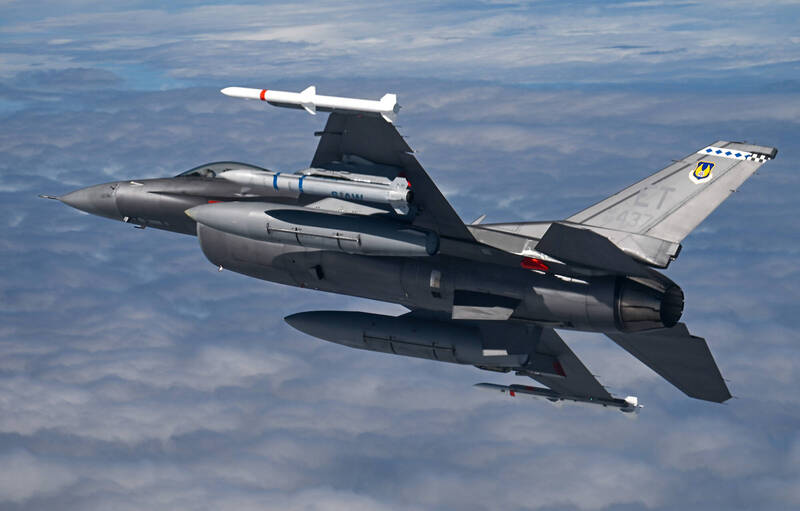 圖為本次搭配測試的F-16C戰機，隸屬美國空軍第96聯隊第40飛測中隊。（美軍DVIDS網站）