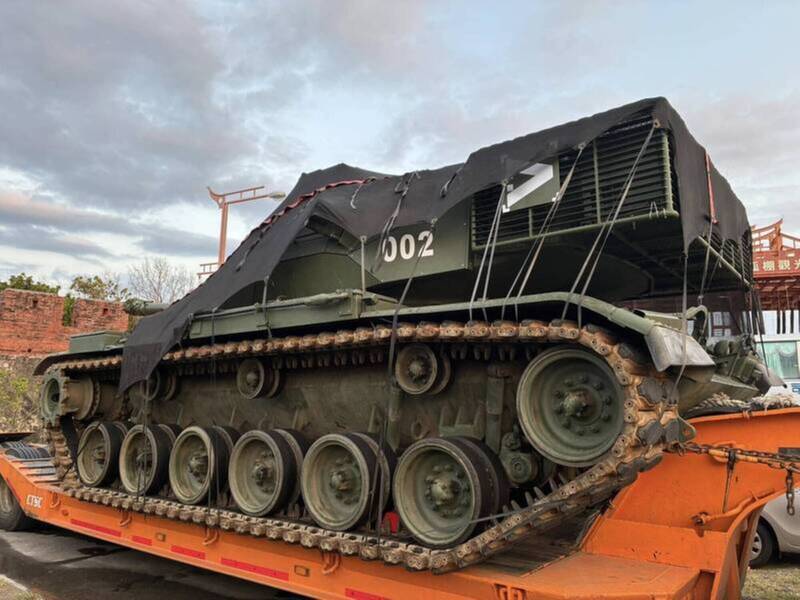 民眾日前目擊構改版的M60A3戰車運輸情形。（資料照，圖片取自Taiwan ADIZ臉書）