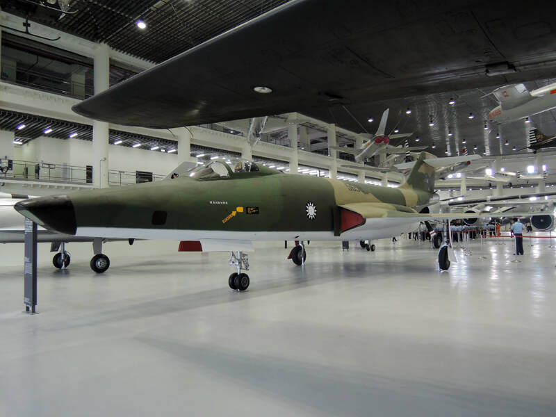 比F-104更稀有 僅存3架的RF-101偵察機將進駐桃園「05警戒堡」