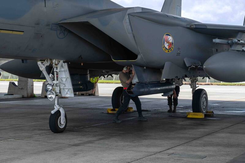 駐日美軍明年春季迎36架「鷹二式」 先派兩架F-15EX戰機參演暖身