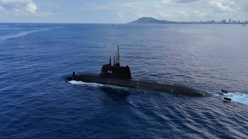 正在海測中的國造潛艦海鯤號，若順利通過測試、加入海軍作戰序列，也可望搭載MK48 Mod6 AT重型魚雷。（資料照，台船提供）