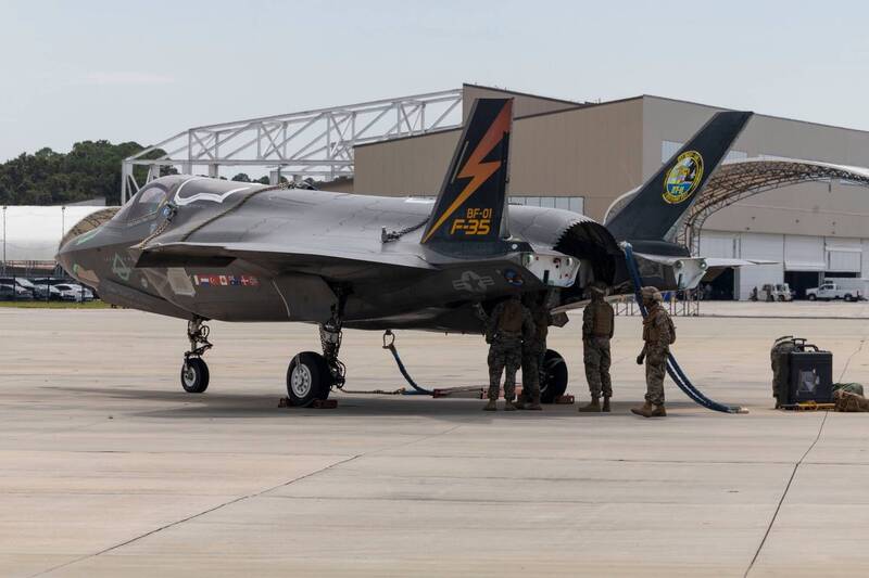 圖中可見這架BF-01已完成去軍事化工作，發動機和水平穩定器皆已被拆除，覆蓋垂直升力風扇的艙門也被密封。（圖片擷取自美國海軍陸戰隊第2航空聯隊臉書）