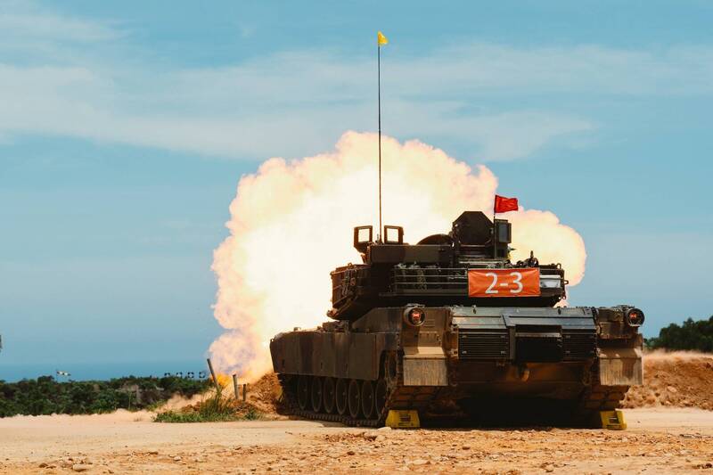 尚有28輛待交付的M1A2T戰車採購案，陸軍明年也將派出1人作為駐美原廠代表。（國防部發言人官方Facebook）