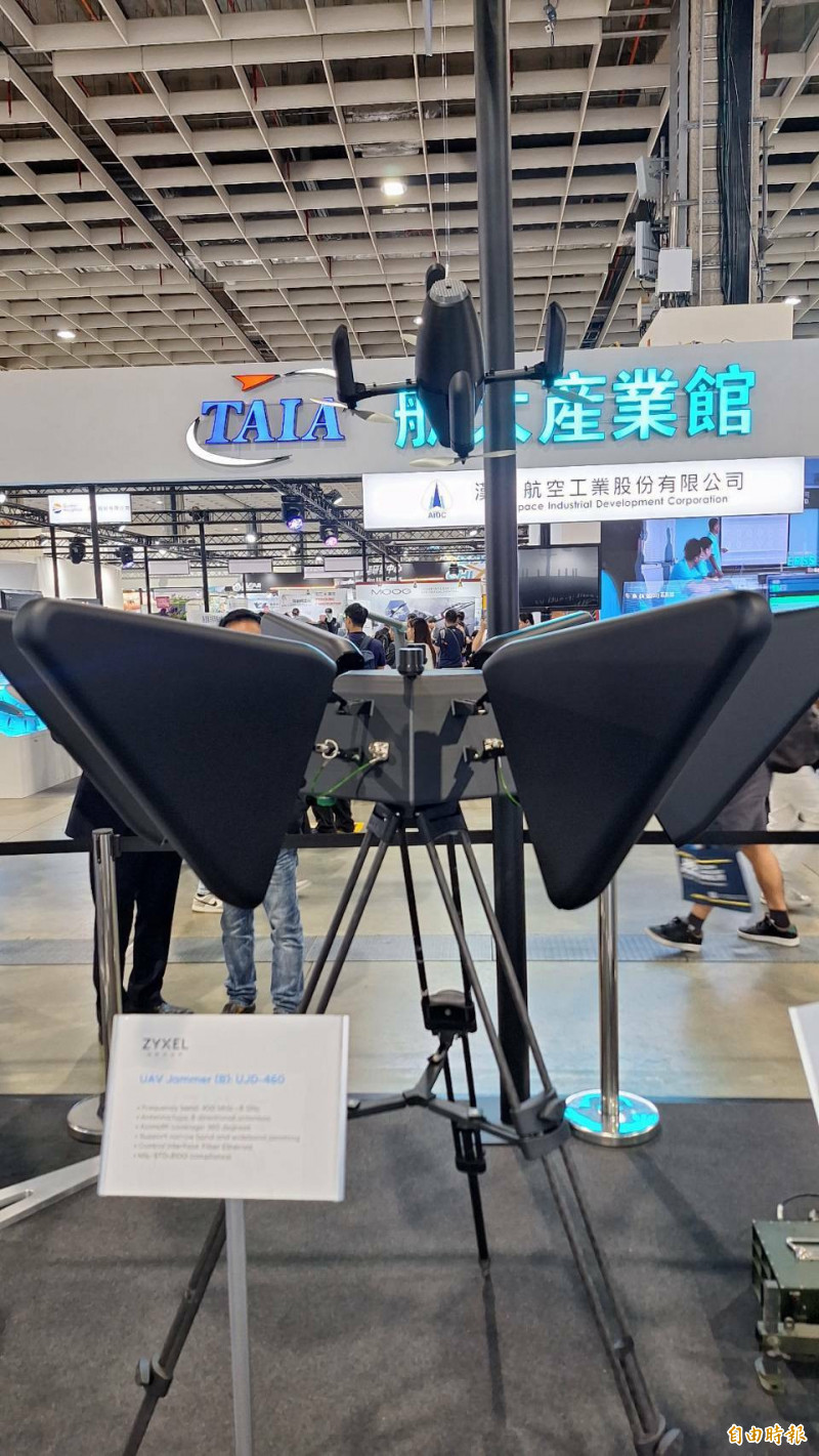 圖為合勤控的無人機反制系統，外形神似Anduril公司的反無人機系統。（記者吳哲宇攝）