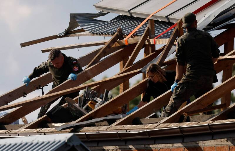 俄羅斯數十架無人機9日至10日夜間入侵波蘭領空，遭波蘭與北約聯手擊落。（法新社檔案照）