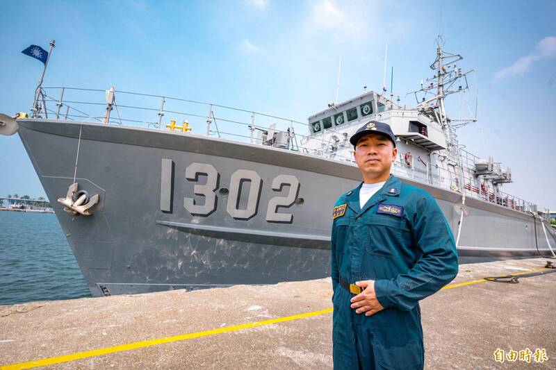 艦長陳昱森中校曾待過情報次長參謀室，期間養成的工作習慣使其至今都會不時關注國際情勢，能精確判別敵戰力發展威脅，以及相關科技發展。（資料照）