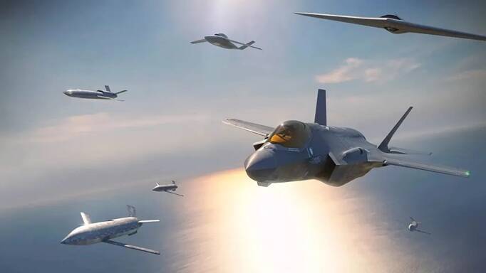 δĿսУF-35սͼУǵǰݡǰָӹ١Ľɫ ǽ͸ңغ󷽵B-21˻Ⱥ䳤̷ɵɱл ͼLockheed Martin Skunk Works