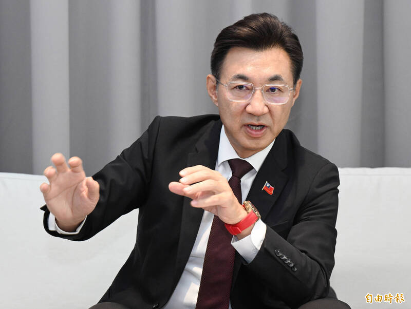 陸軍海龍蛙兵53期出身的立法院副院長江啟臣，日前接受本報獨家專訪，暢談他31年前在金門前線擔值衛戍任務，並全程見證96台海飛彈危機的心路歷程。（本報資料照，記者廖振輝攝）